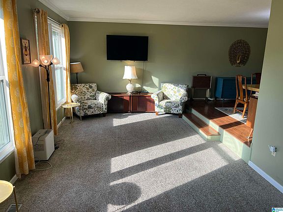4th image of 2021 Eastbrook Dr