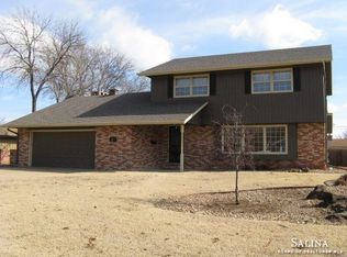 515 Queens Rd, Salina, KS 67401