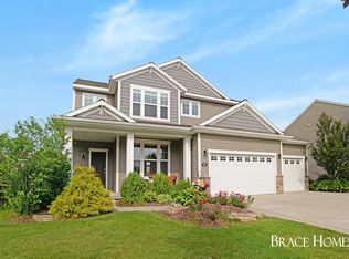 211 Tuckahoe Ct NE, Grand Rapids, MI 49546