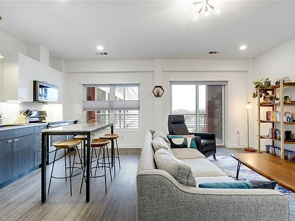 4th image of 4361 S Congress Ave Unit 411