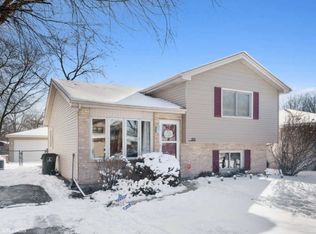 173 Henderson St, Bensenville, IL 60106