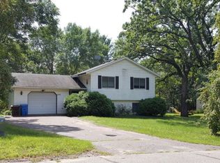 6541 Birch St, North Branch, MN 55056