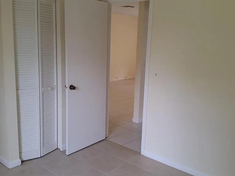 460 Fleming Ave — Photo 18