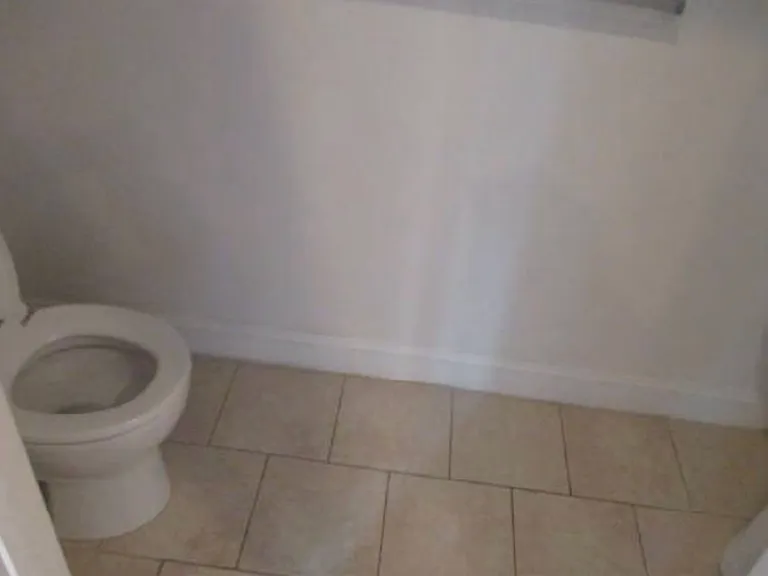 1st Floor: _ Bath