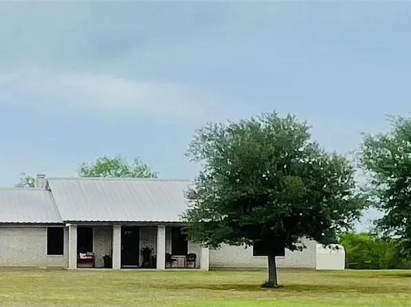 207 Fm 1358, Three Rivers, TX 78071