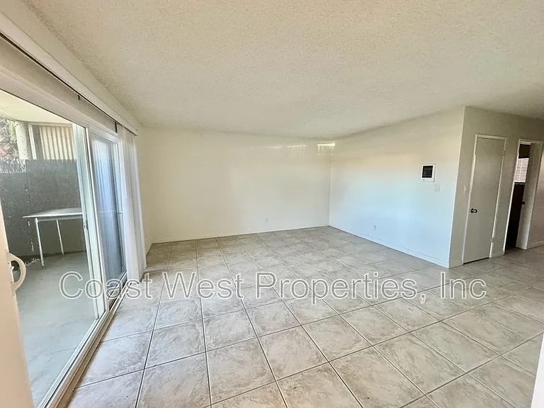 Mauna Loa Apartments — Photo 9