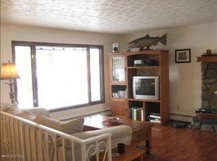 17220 Teklanika Dr, Eagle River, AK 99577