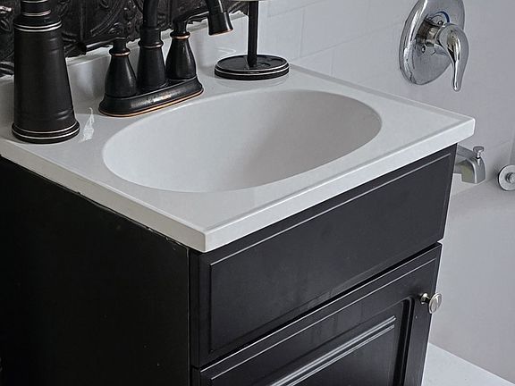 2nd image of 2035 E 72nd Pl