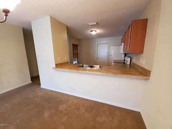 4th image of 4696 Playschool Dr