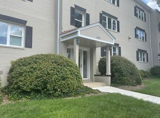6182 Greenwood Dr APT 301, Falls Church, VA 22044