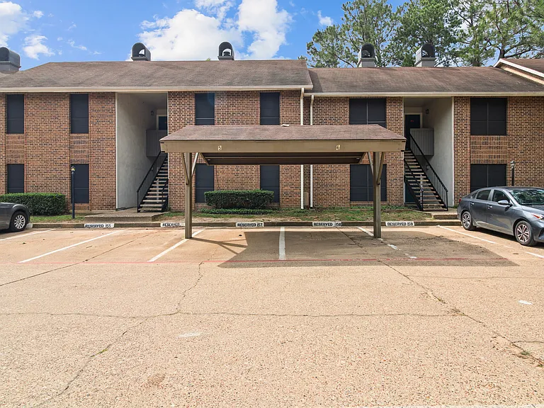 The Woodlands — Photo 39