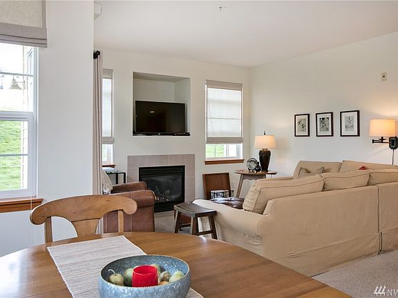 4th image of 1855 Trossachs Blvd SE Unit 1701