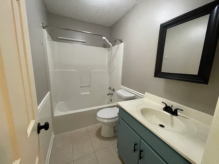 604 Huntington Pl — Photo 18