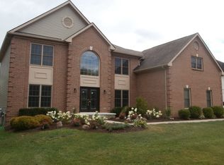 4990 Knollcrest Ct, Commerce Township, MI