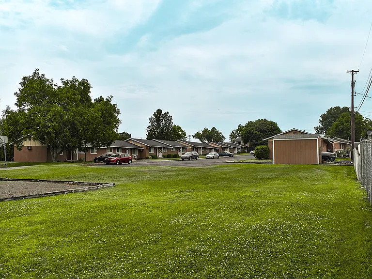 1222 Highland Ave — Photo 6