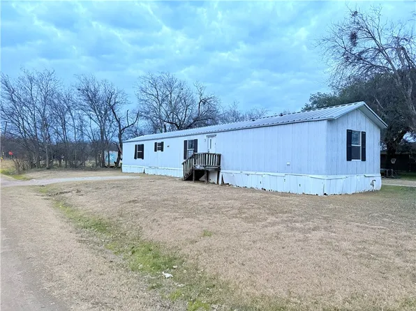 901 Hunter St, Marlin, TX 76661
