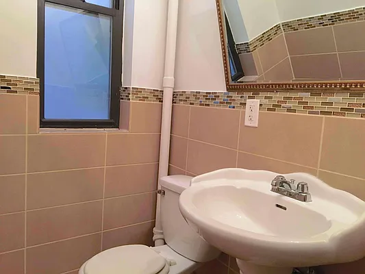 Rented by Sohayegh Enterprises Corp. | media 28