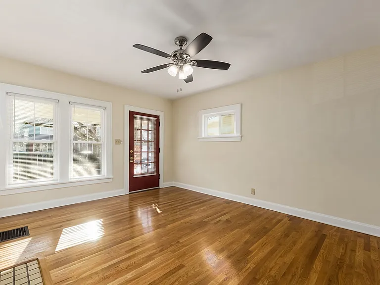 52 W Weber Rd — Photo 7