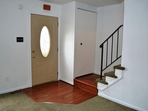 Entryway to First Floor