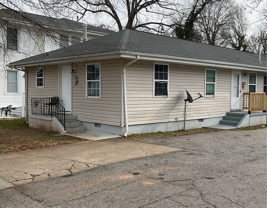 2nd image of 432 Virginia Ave APT B
