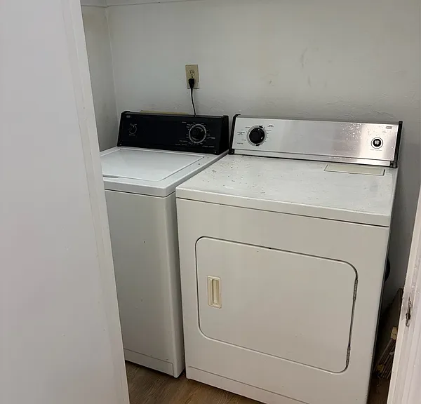 220 Atkinson Dr #D — Photo 8
