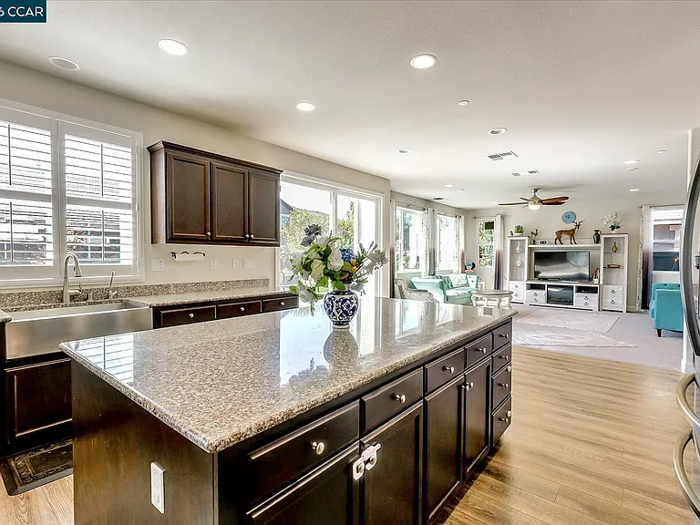582 Mandevilla Dr — Photo 14