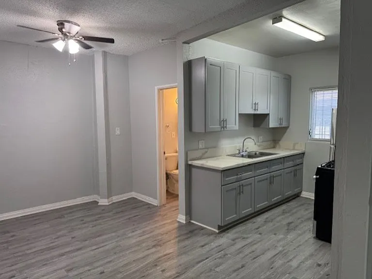 2024 Chestnut Ave — Photo 8