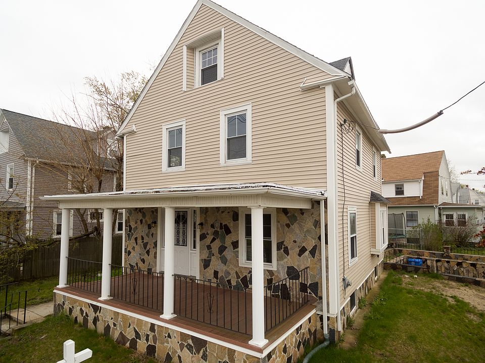 1st image of 1057 Narragansett Blvd