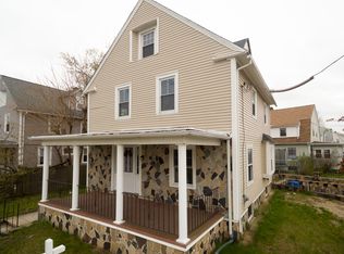 1057 Narragansett Blvd, Cranston, RI 02905