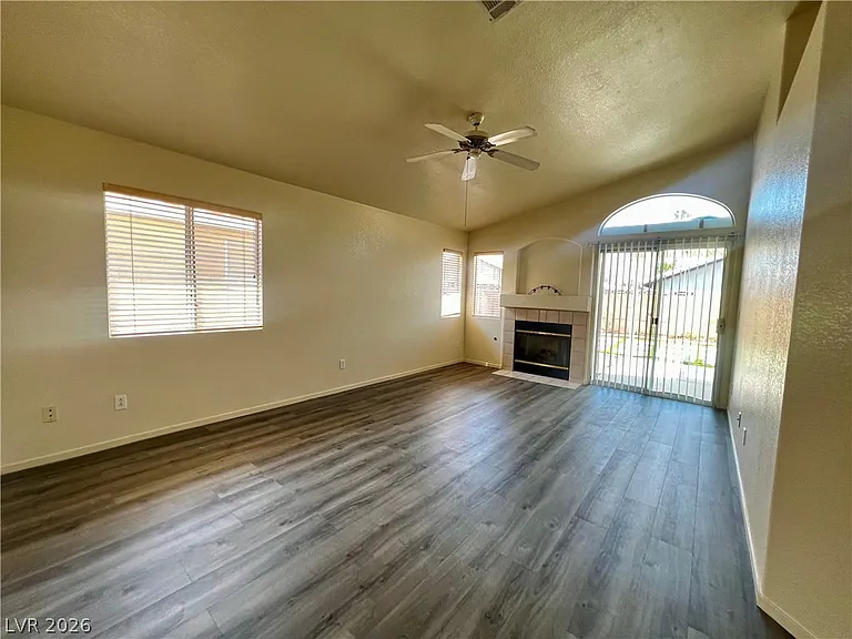 7100 Village Shore Ct — Photo 15