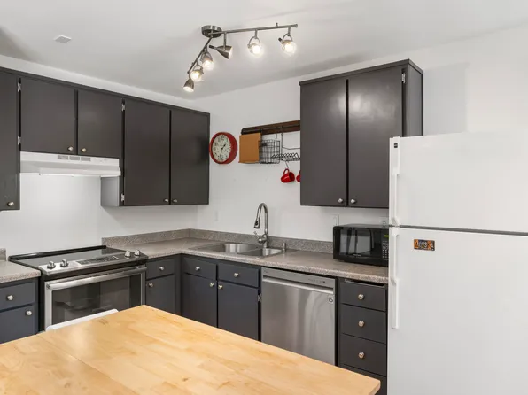 1630 SE Tempest Dr Unit 10, Bend, OR 97702