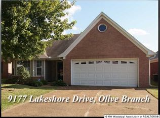 9177 Lakeshore Dr, Olive Branch, MS 38654
