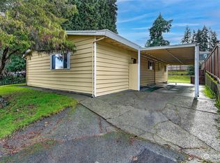 1907 NE 124th St, Seattle, WA