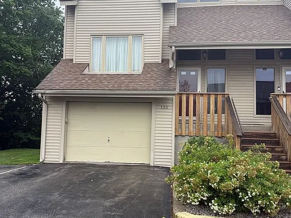200 Cannon St APT 133, Cranston, RI 02920