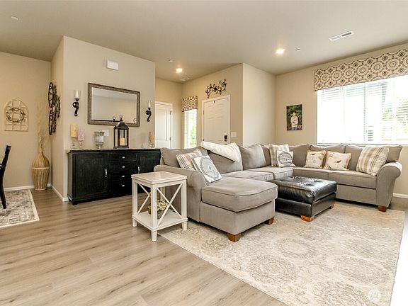 5th image of 13207 191st Avenue E