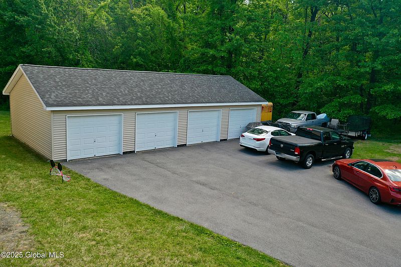 2nd image of 15 Fellows Road