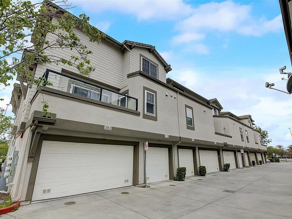1st image of 376 Celebration Dr #376