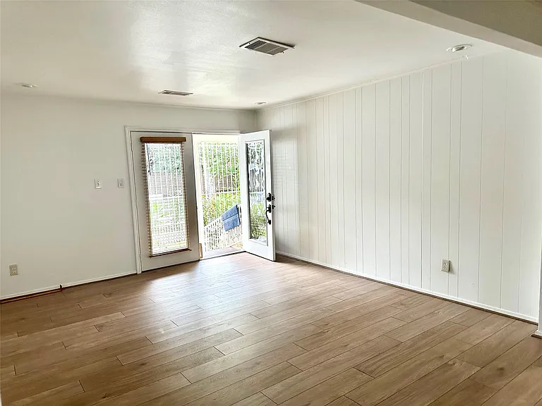5223 Schuler St — Photo 31