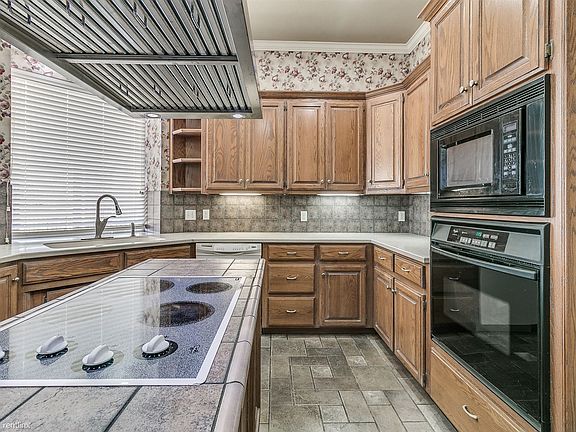 8313_NW_64th_Terrace-84