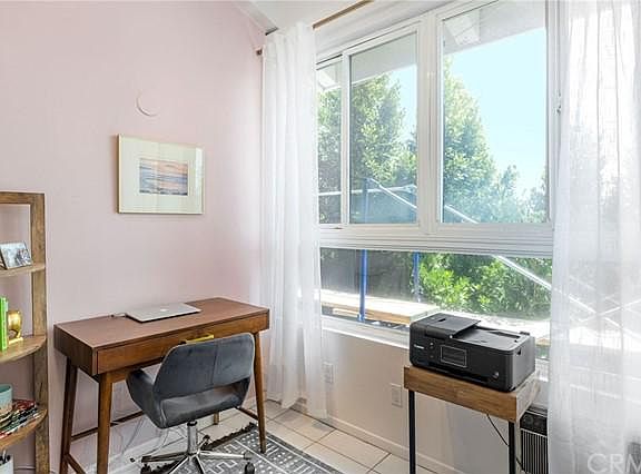 5th image of 1909 Pelham Ave Unit 303