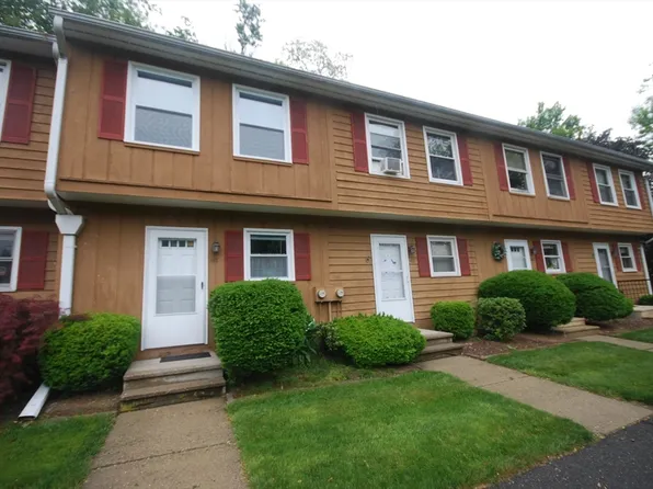 343 Chicopee St APT 41, Chicopee, MA 01013