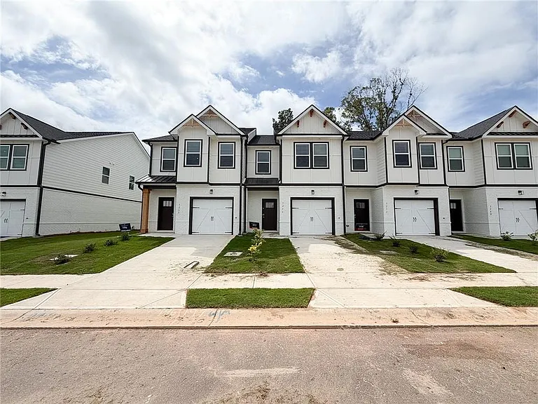 5256 Magnolia Grove Way — Photo 1