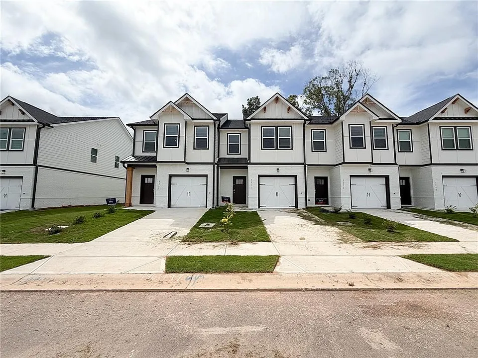 5256 Magnolia Grove Way