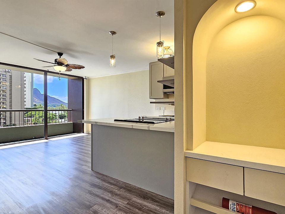 1st image of 320 Liliuokalani Ave APT 801