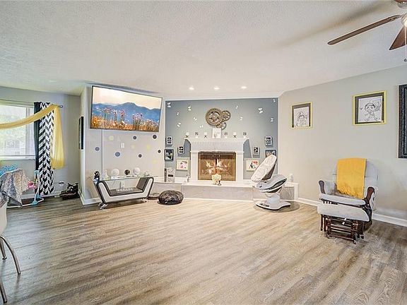 4th image of 5816 W Bertha St