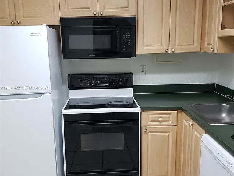 9310 Fontainebleau Blvd #112 — Photo 3