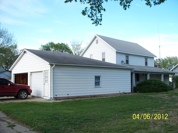 2nd image of 410 E 8th St