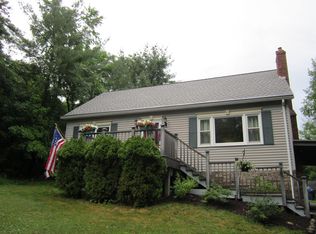 1856 Gordon Rd, Schenectady, NY 12306