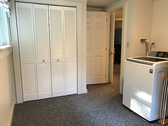 5th image of 158 Underwood Dr