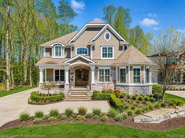 409 Hill St, Northville, MI 48167